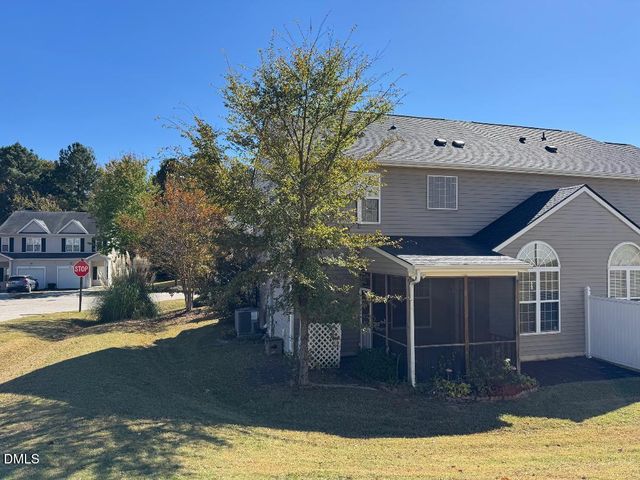 524 Woodson Drive, Clayton, NC 27527