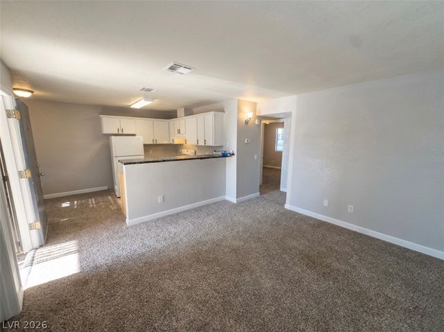 2732 Alicialynn Way, Las Vegas, NV 89121