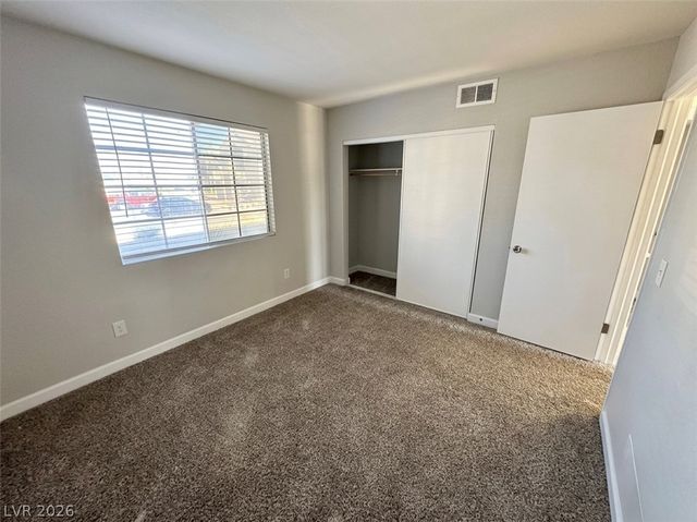 2732 Alicialynn Way, Las Vegas, NV 89121