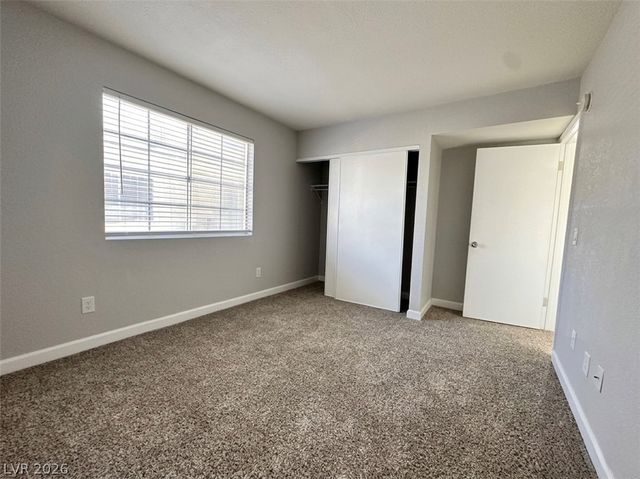 2732 Alicialynn Way, Las Vegas, NV 89121