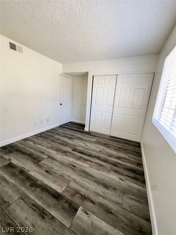 2732 Alicialynn Way, Las Vegas, NV 89121