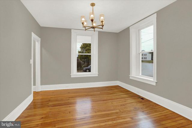 48 E FRANKLIN ST, New Freedom, PA 17349