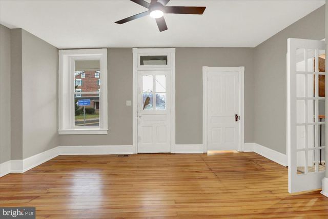 48 E FRANKLIN ST, New Freedom, PA 17349