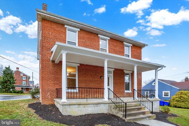 48 E FRANKLIN ST, New Freedom, PA 17349