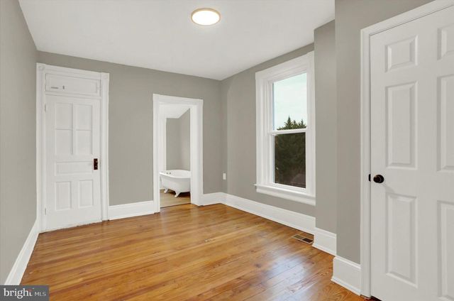 48 E FRANKLIN ST, New Freedom, PA 17349