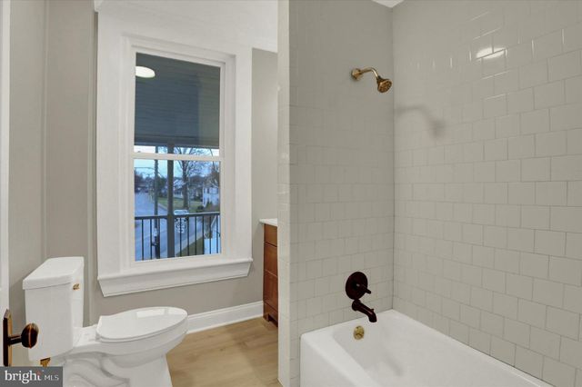 48 E FRANKLIN ST, New Freedom, PA 17349