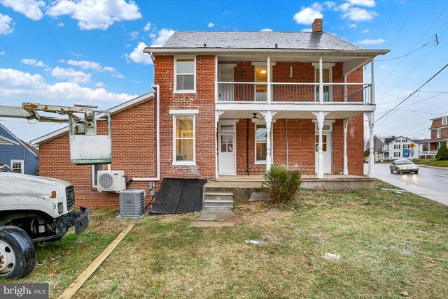 48 E FRANKLIN ST, New Freedom, PA 17349