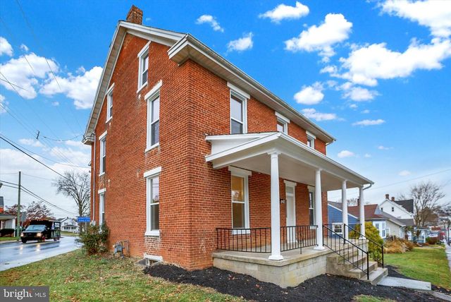 48 E FRANKLIN ST, New Freedom, PA 17349