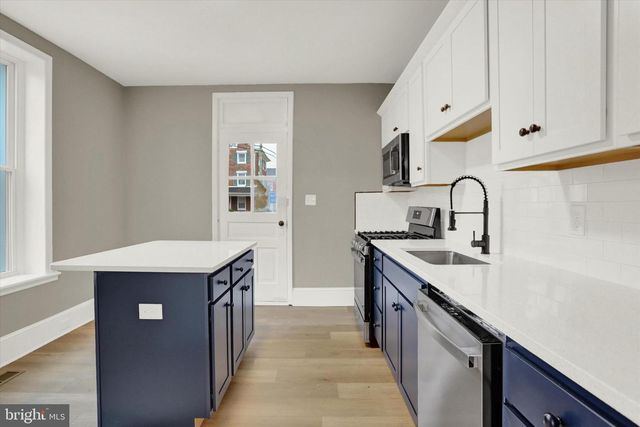 48 E FRANKLIN ST, New Freedom, PA 17349