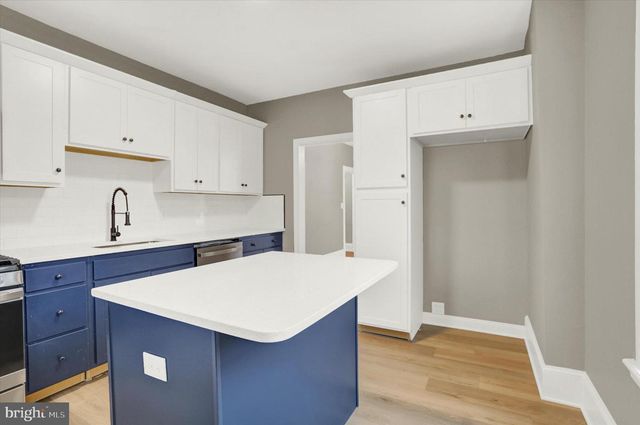 48 E FRANKLIN ST, New Freedom, PA 17349