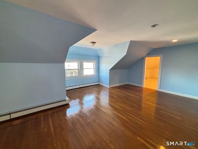 358 Park Avenue 3rd Floor, Bridgeport, CT 06604