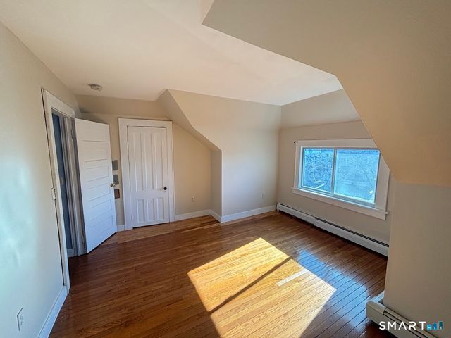 358 Park Avenue 3rd Floor, Bridgeport, CT 06604