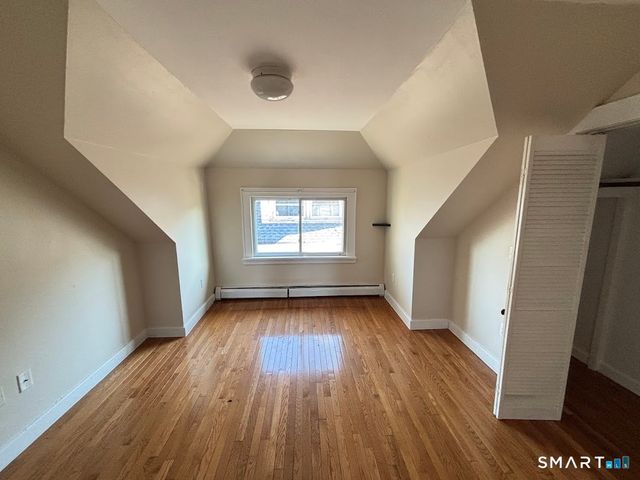 358 Park Avenue 3rd Floor, Bridgeport, CT 06604