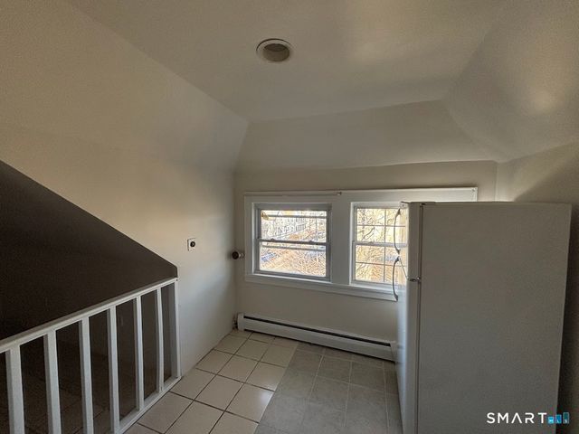 358 Park Avenue 3rd Floor, Bridgeport, CT 06604