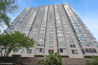 720 W GORDON Terrace 18R, Chicago, IL 60613