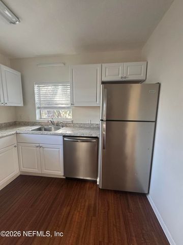 210 13TH Avenue N, Jacksonville Beach, FL 32250