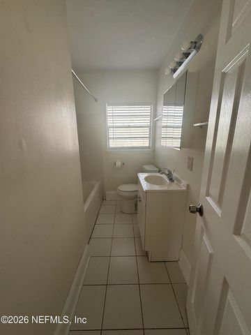 210 13TH Avenue N, Jacksonville Beach, FL 32250