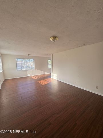 210 13TH Avenue N, Jacksonville Beach, FL 32250