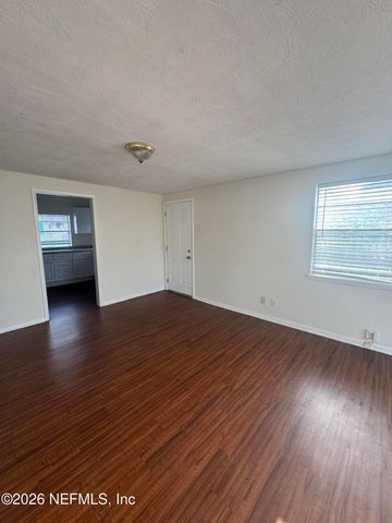 210 13TH Avenue N, Jacksonville Beach, FL 32250