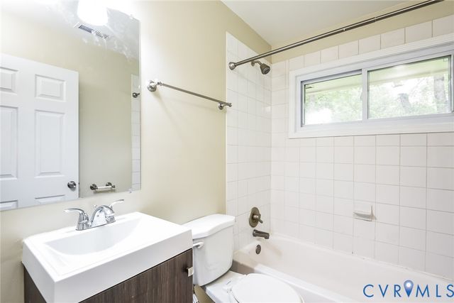 9304 Farmington Dr, Henrico, VA 23229