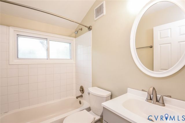 9304 Farmington Dr, Henrico, VA 23229