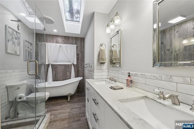 97 Ramapo Hills Boulevard, Oakland, NJ 07436