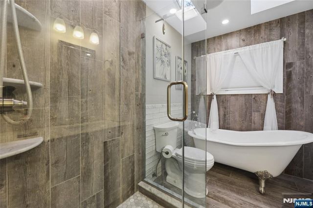 97 Ramapo Hills Boulevard, Oakland, NJ 07436