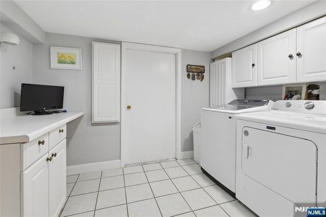 97 Ramapo Hills Boulevard, Oakland, NJ 07436