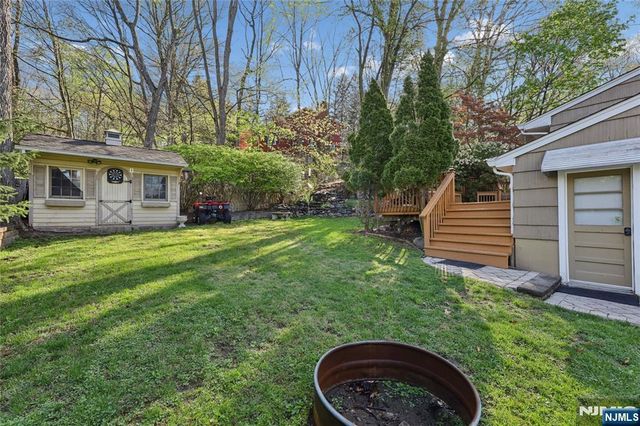97 Ramapo Hills Boulevard, Oakland, NJ 07436