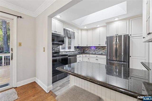 97 Ramapo Hills Boulevard, Oakland, NJ 07436