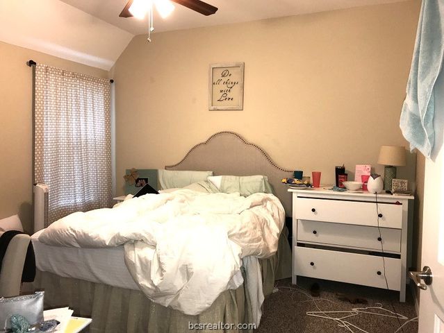 1122 Phoenix Street, College Station, TX 77840