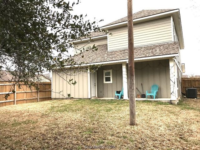 1122 Phoenix Street, College Station, TX 77840