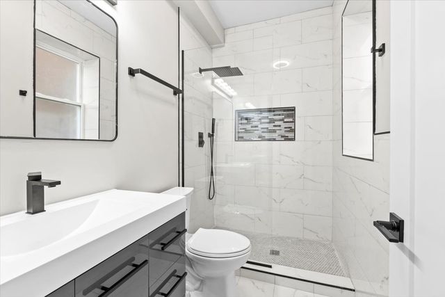 6128 S Rhodes Avenue 1, Chicago, IL 60637