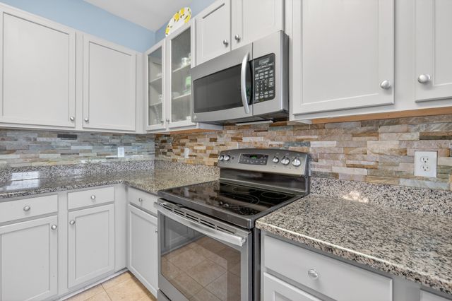 1046 Misty Morn Cir, Spring Hill, TN 37174