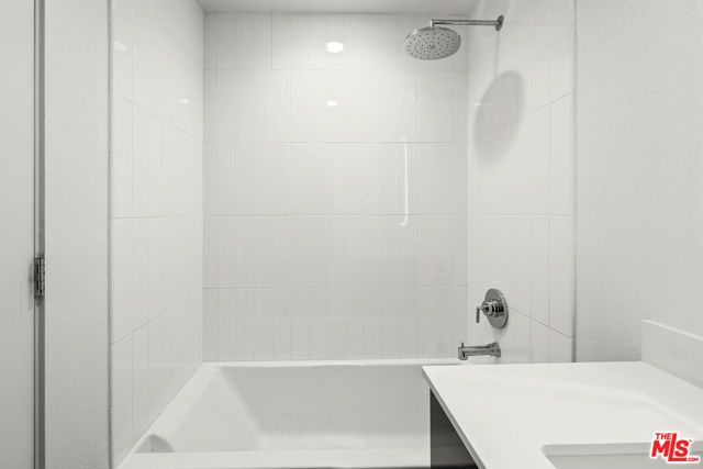 8408 Blackburn Avenue, Los Angeles, CA 90048