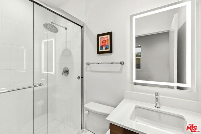 8408 Blackburn Avenue, Los Angeles, CA 90048