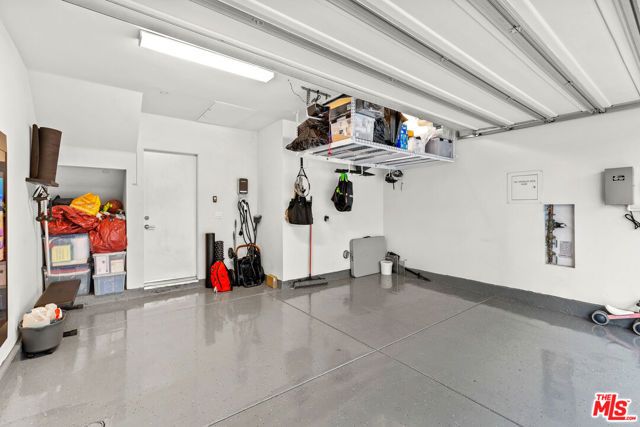 8408 Blackburn Avenue, Los Angeles, CA 90048