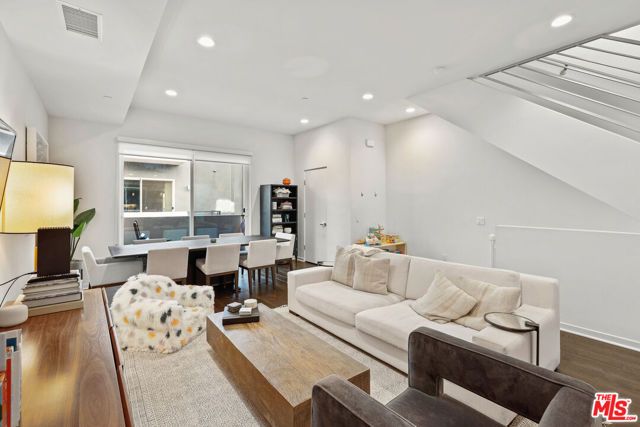 8408 Blackburn Avenue, Los Angeles, CA 90048