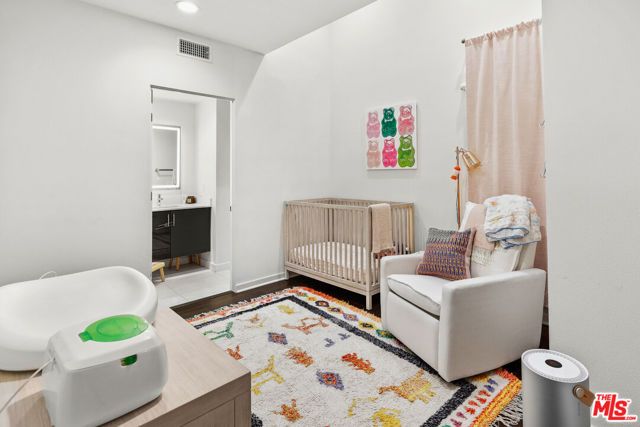 8408 Blackburn Avenue, Los Angeles, CA 90048