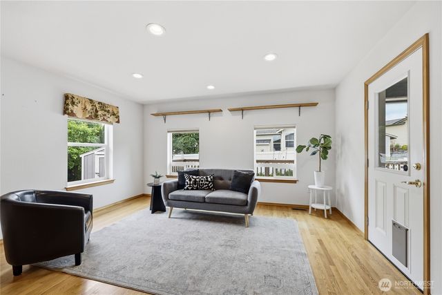 1392 Turquoise Court NE, Poulsbo, WA 98370