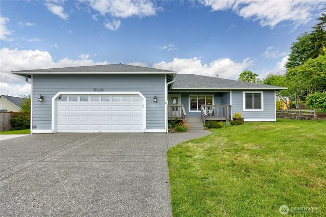 1392 Turquoise Court NE, Poulsbo, WA 98370
