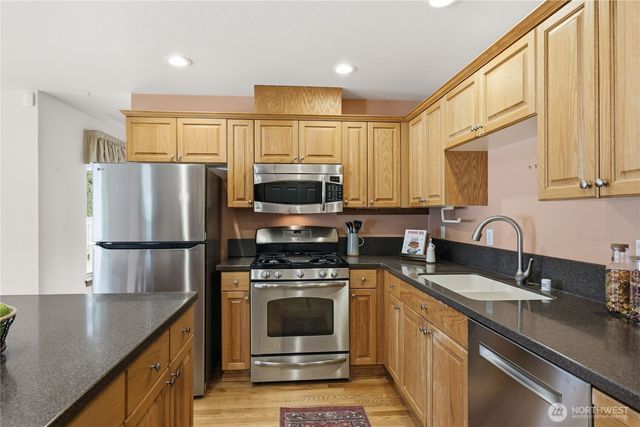 1392 Turquoise Court NE, Poulsbo, WA 98370