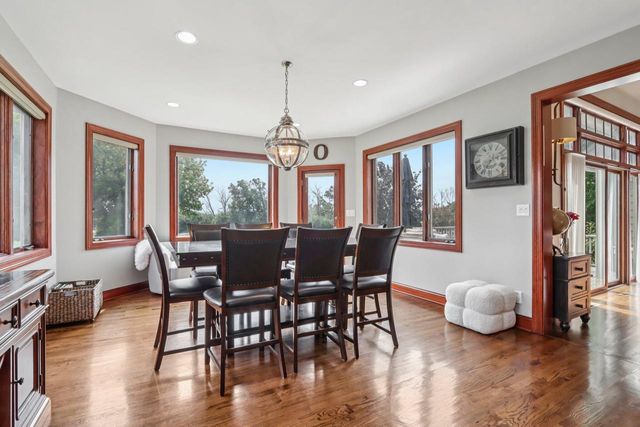 14165 Lindsay DRIVE, Brookfield, WI 53005