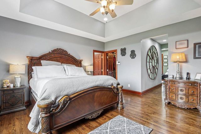 14165 Lindsay DRIVE, Brookfield, WI 53005