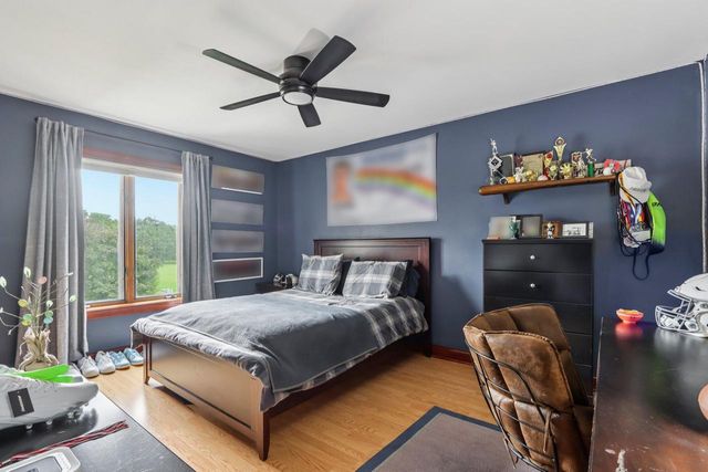 14165 Lindsay DRIVE, Brookfield, WI 53005