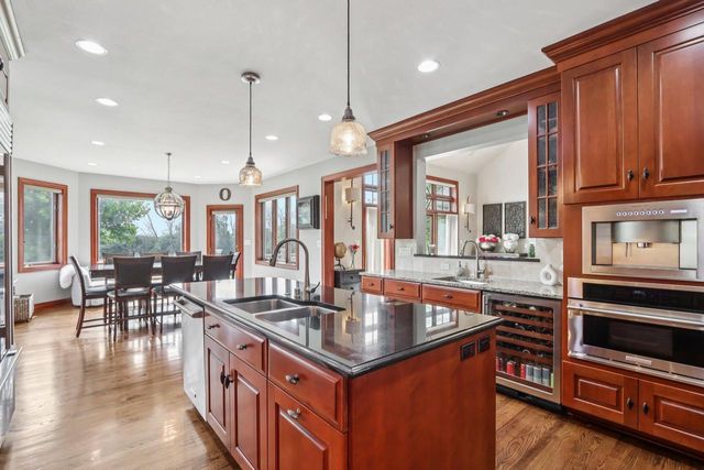 14165 Lindsay DRIVE, Brookfield, WI 53005