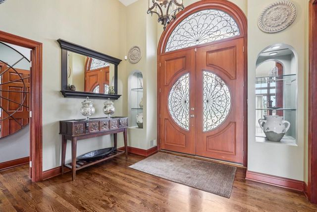 14165 Lindsay DRIVE, Brookfield, WI 53005