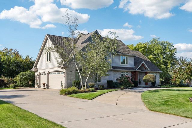 14165 Lindsay DRIVE, Brookfield, WI 53005