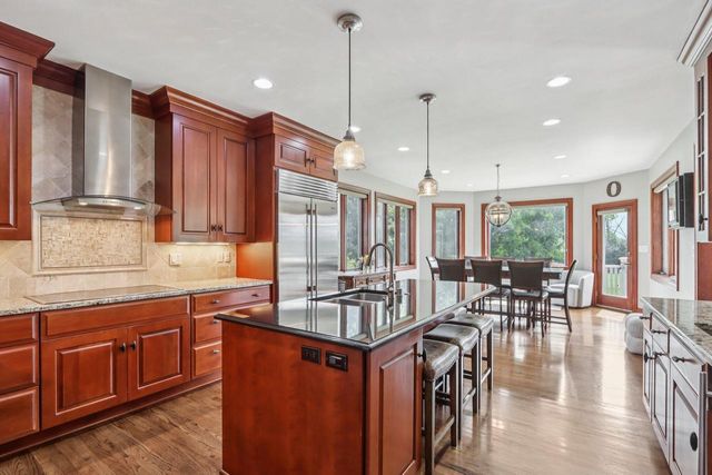 14165 Lindsay DRIVE, Brookfield, WI 53005