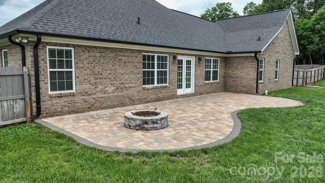 3426 Rilla Hamilton Road, Monroe, NC 28110
